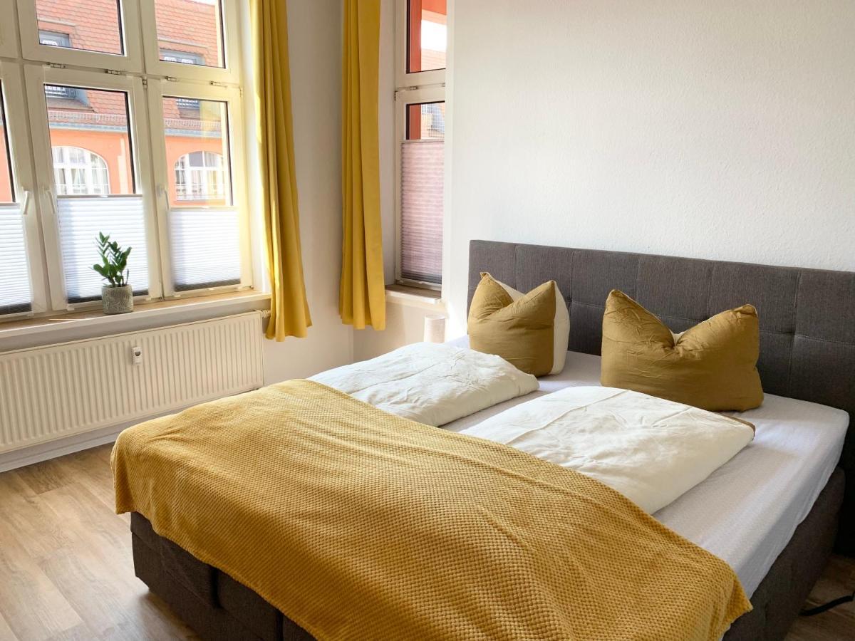 Apartment Lovely City-apartment*tiefgarage,zentrum,btu* *